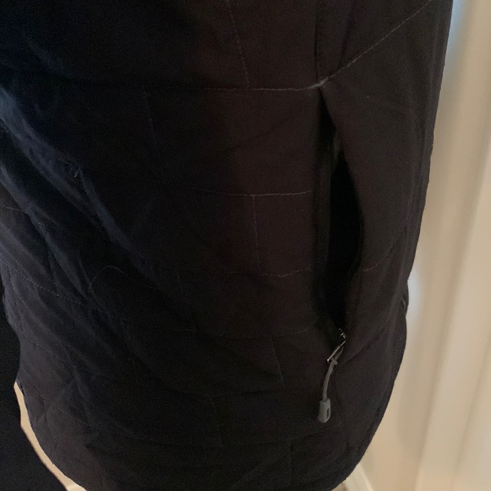PATAGONIA BRAND NEW SIZE XS LIGHTWEIGHT INSULATED JACKET - Picture 8 of 12